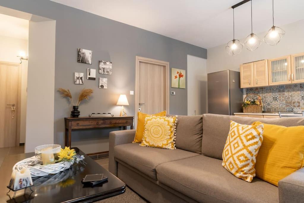 Elenis Cozy Apartment لاريسا المظهر الخارجي الصورة