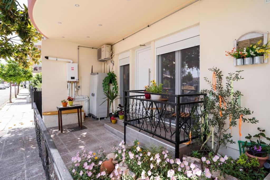 Elenis Cozy Apartment لاريسا المظهر الخارجي الصورة